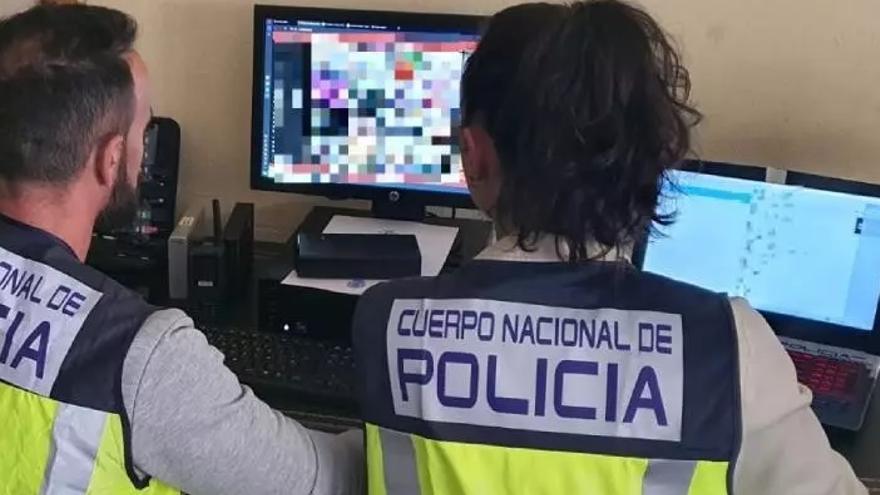 La jueza decreta prisión sin fianza para el joven de Baiona acusado de grabar material pedófilo