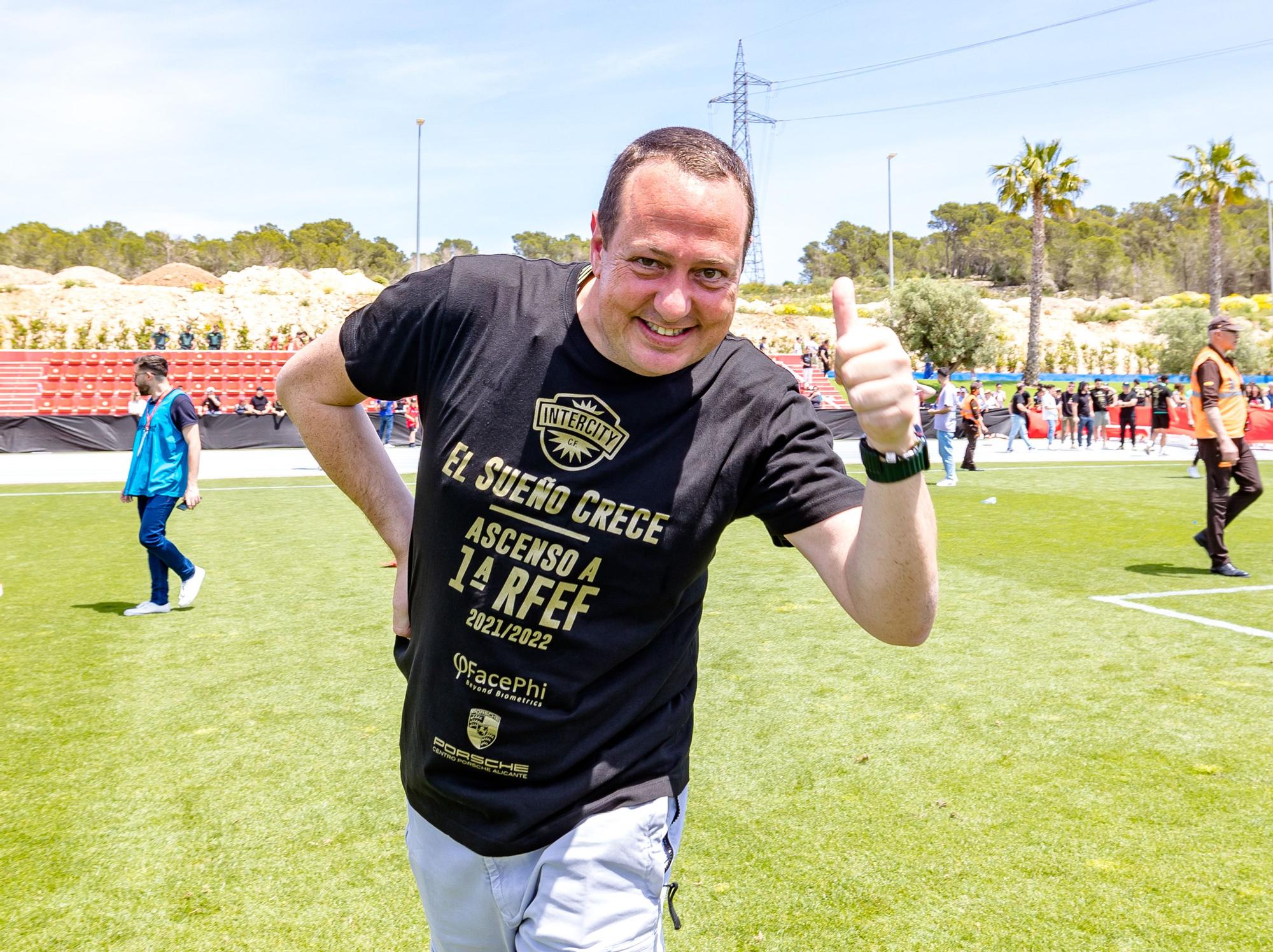 Un empate valía al Intercity en La Nucía para lograr el ascenso directo a Primera RFEF como campeón del grupo 5 de Segunda RFEF. Y un punto lograron los hombres dirigidos por Gustavo Siviero, en un ejercicio de resistencia y orden defensivo