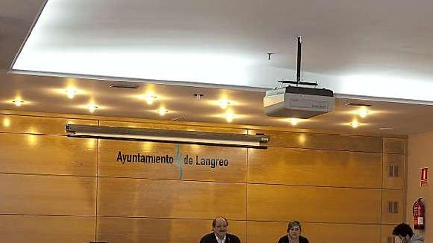 Un momento de la asamblea de socios del Langreo del pasado febrero.