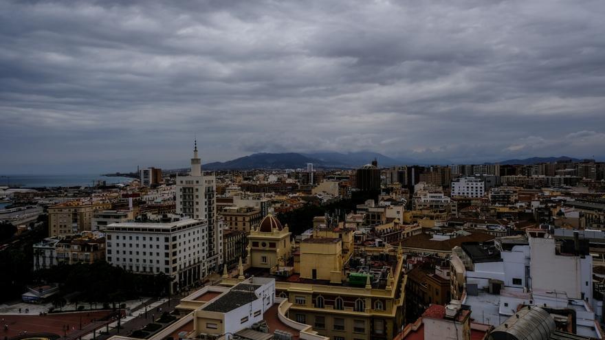 Málaga recoge nuevas lluvias en el año hidrológico más seco de la historia