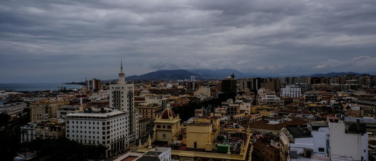 Los regantes de Málaga esperan unas lluvias que no acaban de llegar.