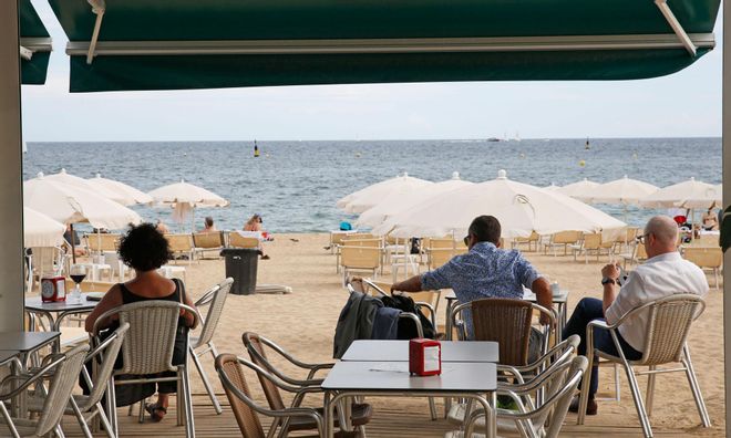 BCN canvia l’adjudicació dels xiringuitos de platja