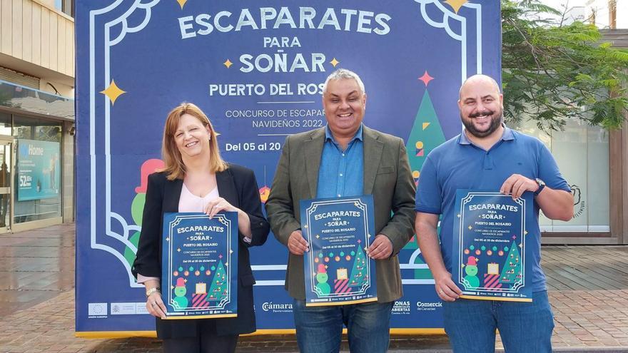 Daniela Plotegher, Juan Jiménez y David Perdomo, ayer, durante la presentación de la campaña. | |