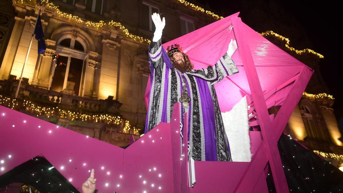 La Cabalgata de Reyes en A Coruña revivirá la "Navidad de siempre": 6 carrozas con capacidad para hasta 1.200 kilos de caramelos