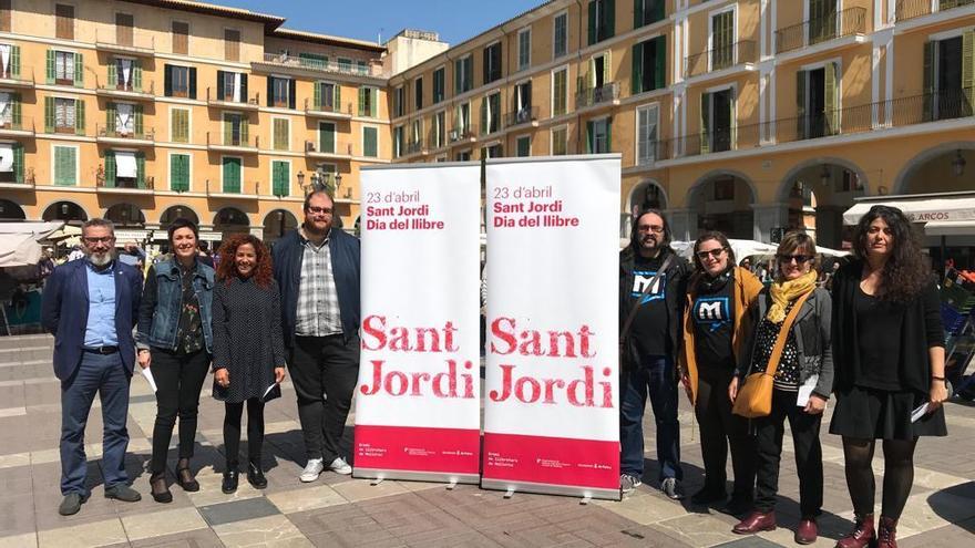 Sant Jordi llenará Palma con 70 paradas de libros