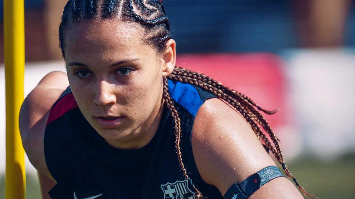 Martina Fernández, en un entrenament amb el FC Barcelona.