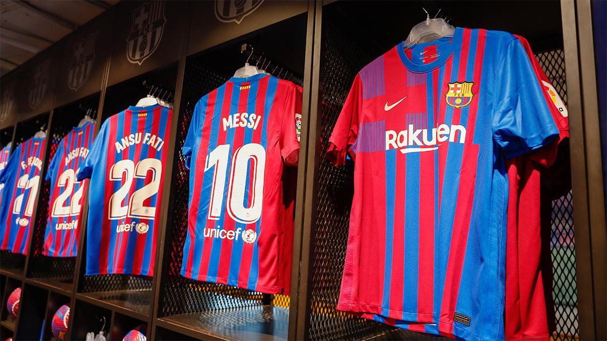 Las camisetas de Messi aún están disponibles en la tienda del Barça