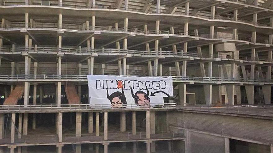 Lim y Mendes, &quot;demonizados&quot; en el Nou Mestalla