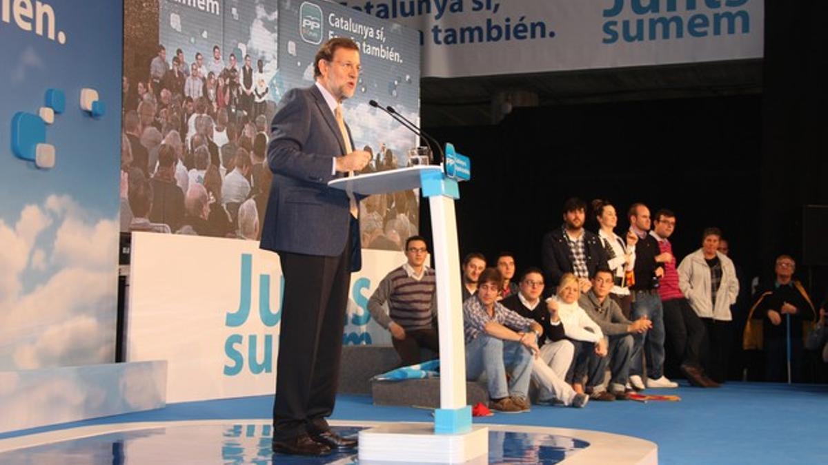 Mariano Rajoy, durante su intervención en el mitin del PPC en Girona, este domingo.