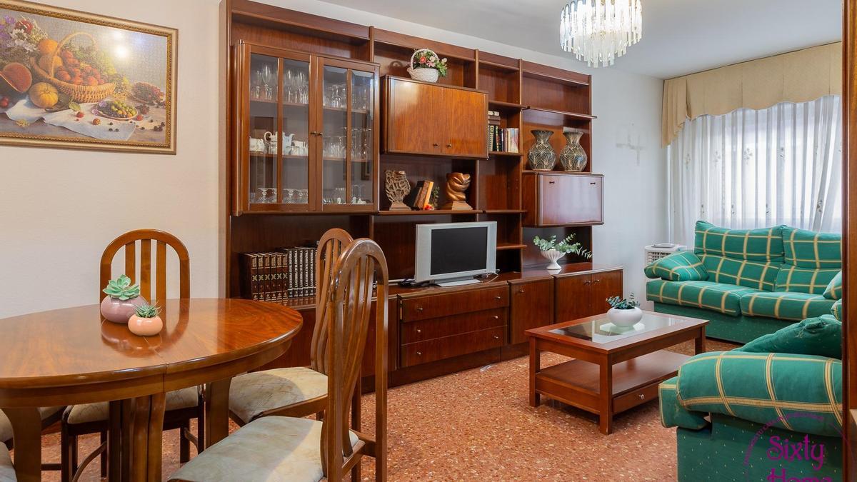 Salón de la casa a la venta en el Portillo
