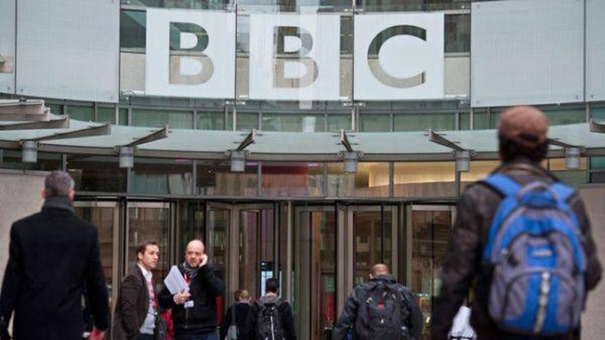 La BBC prepara unos 600 despidos en sus áreas de televisión y radio