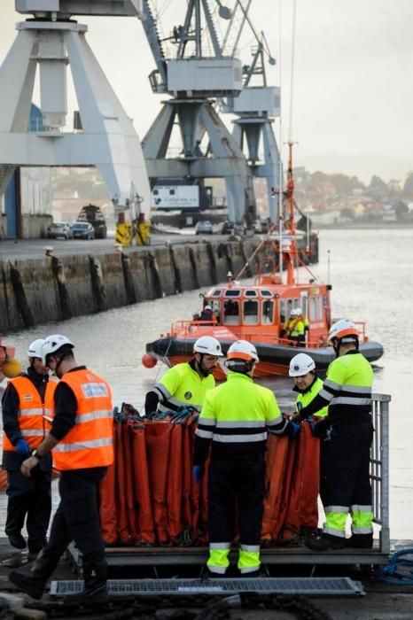 Simulacro anticontaminación en la Ría de Arousa