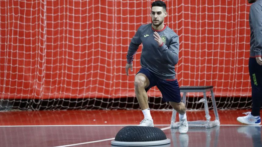 Adolfo, en la concentración previa a la Eurocopa