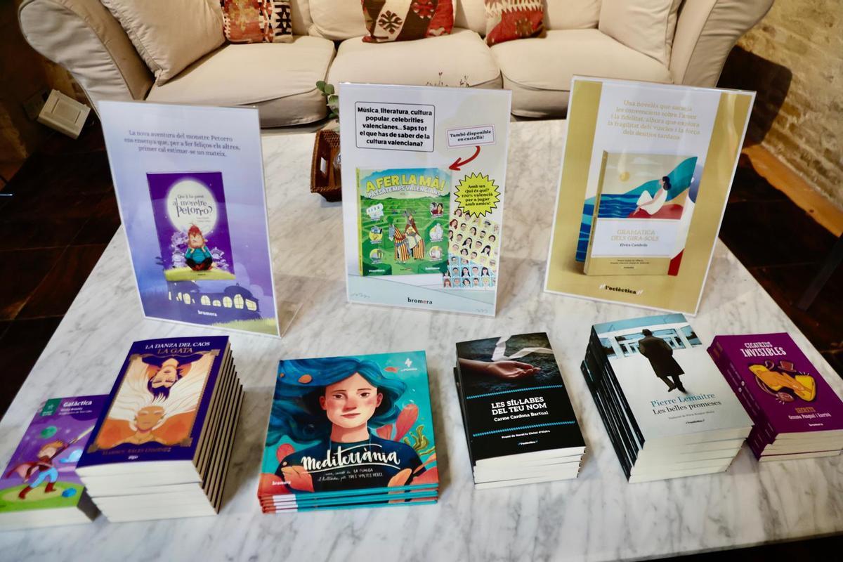 Algunas de los libros presentados hoy por Bromera.