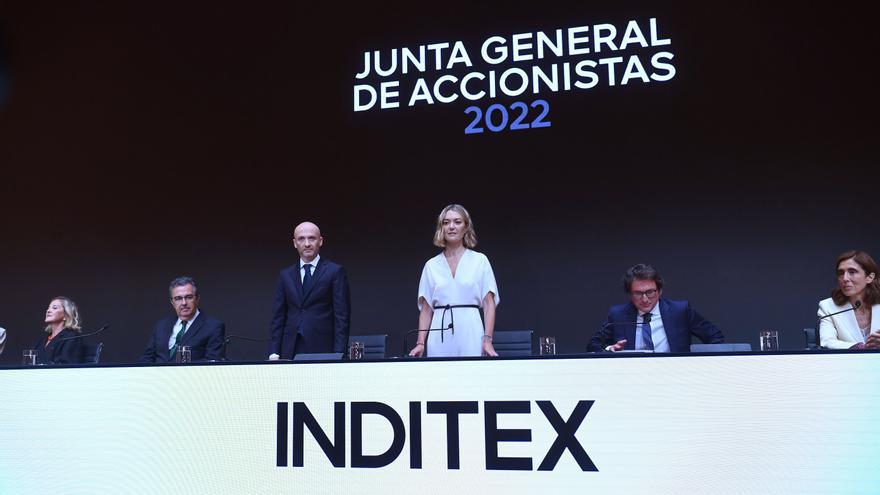 Los inversores digieren el cambio en la cúpula de Inditex y la aúpan hasta los 100.000 millones