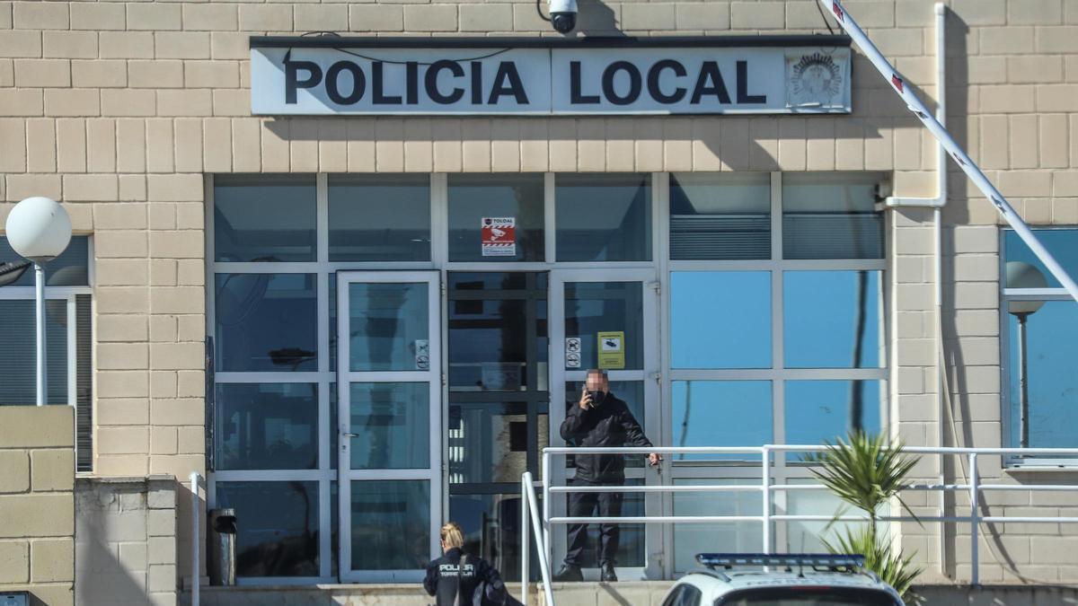 Retén principal de la Policía Local de Torrevieja