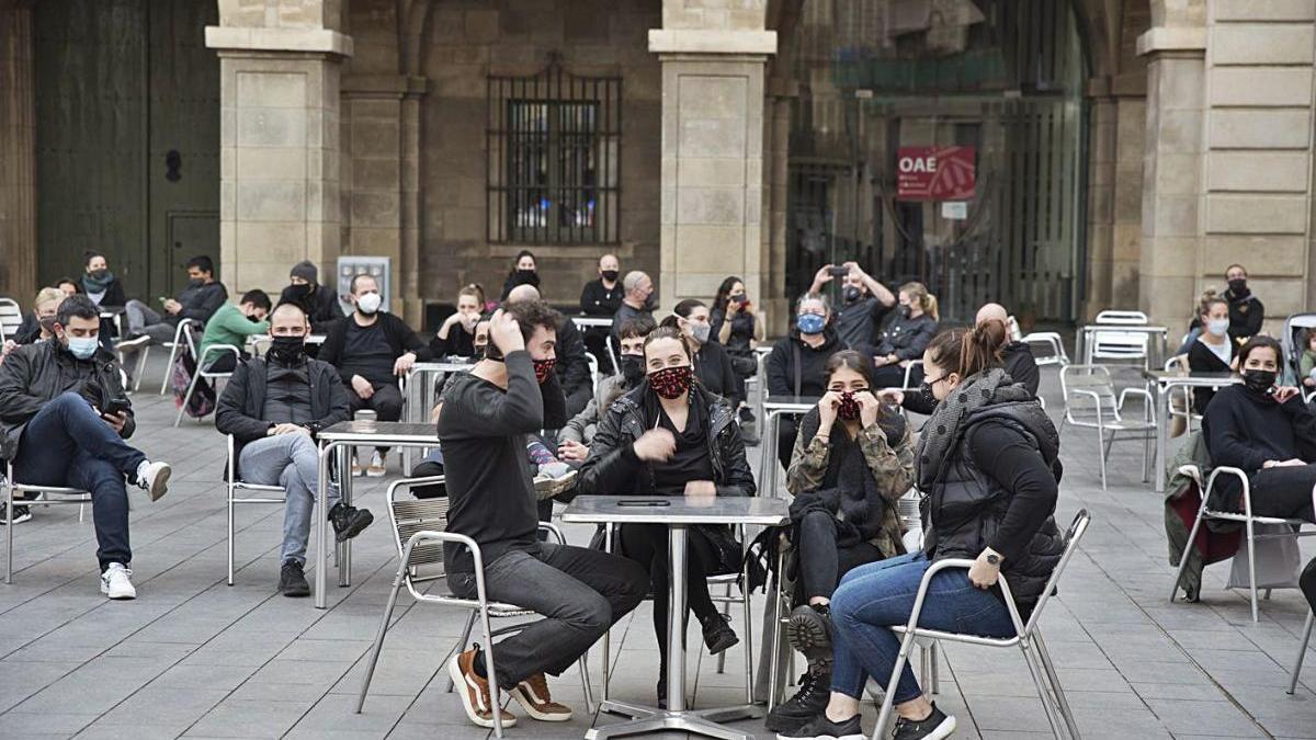 Protesta a Manresa del sector de la restauració, un dels més afectats per la crisi de la covid