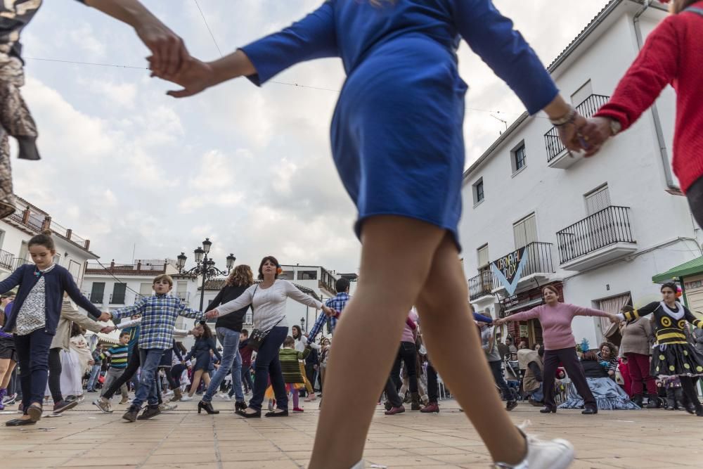 Carnaval en Tolox, el Día de los Polvos