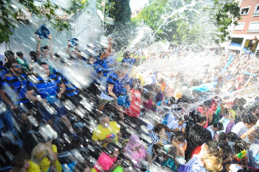 ¡Búscate en la Fiesta del Agua de Vilagarcía!
