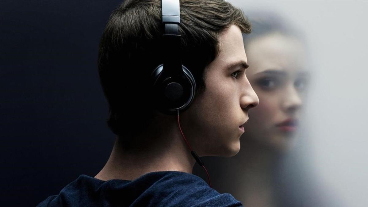 zentauroepp37749785 television  dylan minnette y katherine langford  en una imag170513173537