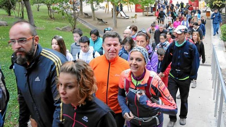 La cinquena marxa per l&#039;Anella Verda a peu o amb bicicleta atrau més de 400 persones