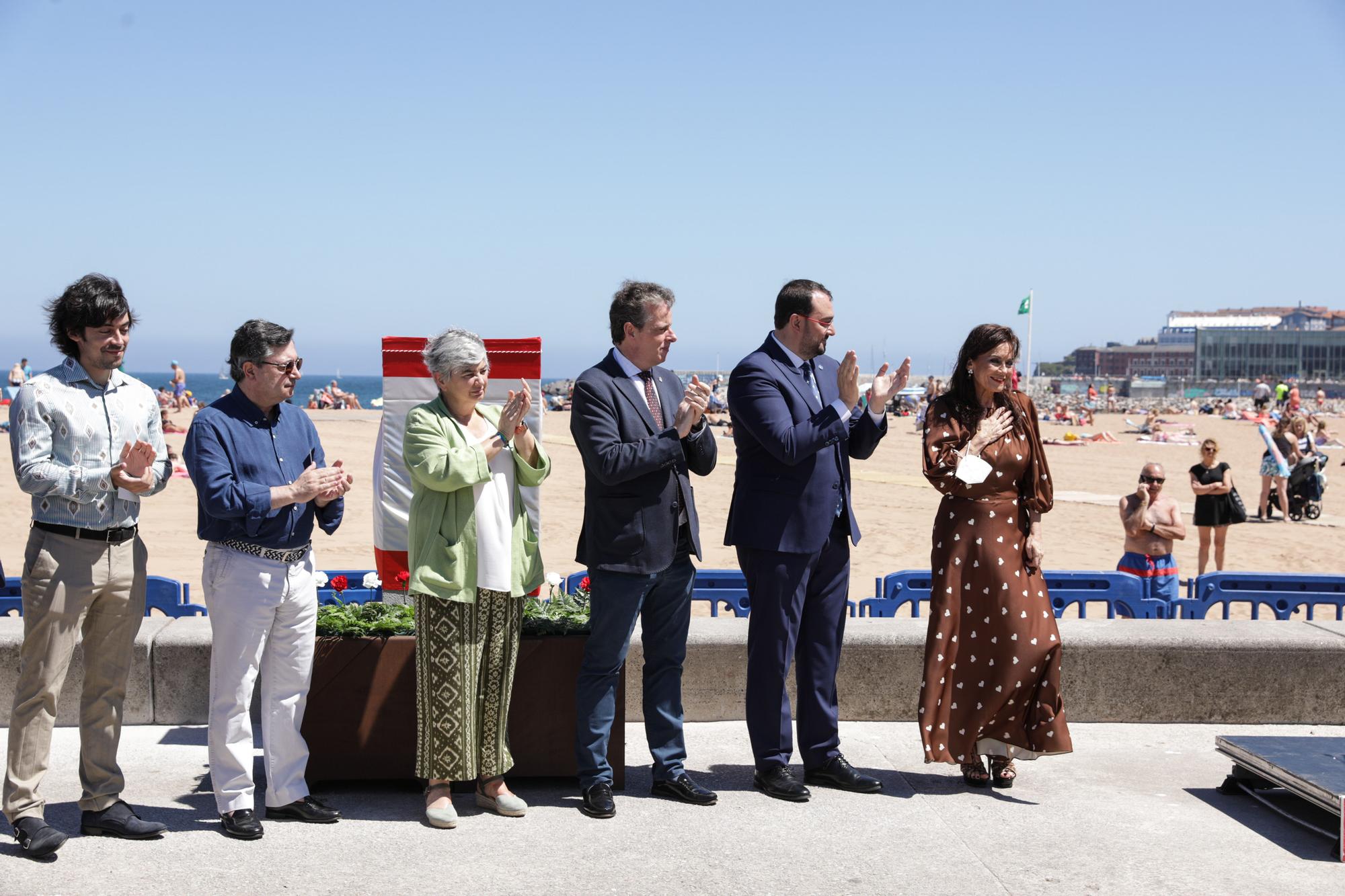 En imágenes: así fue el homenaje a Areces en Gijón