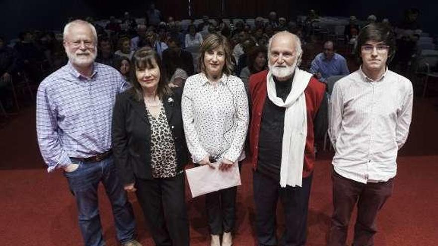 De izquierda a derecha, Roberto González-Quevedo, Esther García, Laura Cansinos, Celso Peyroux y Luis Pola.