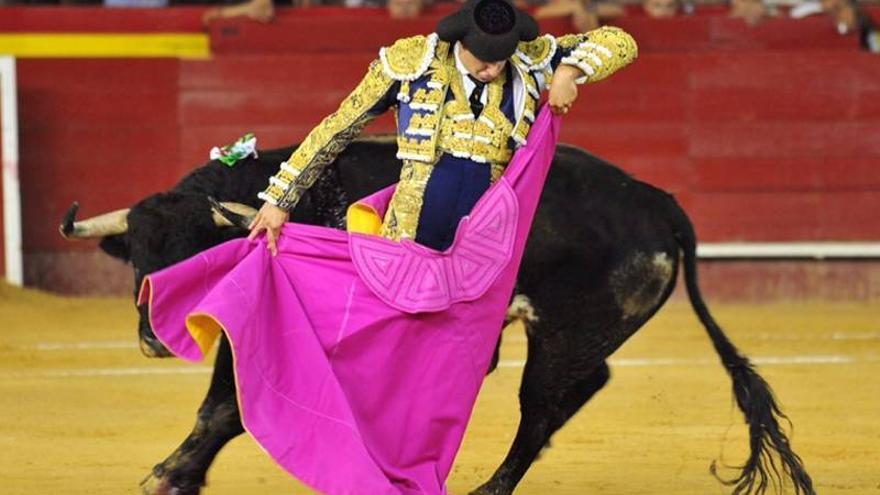 Valencia se queda ayuna  del cante torero de Varea