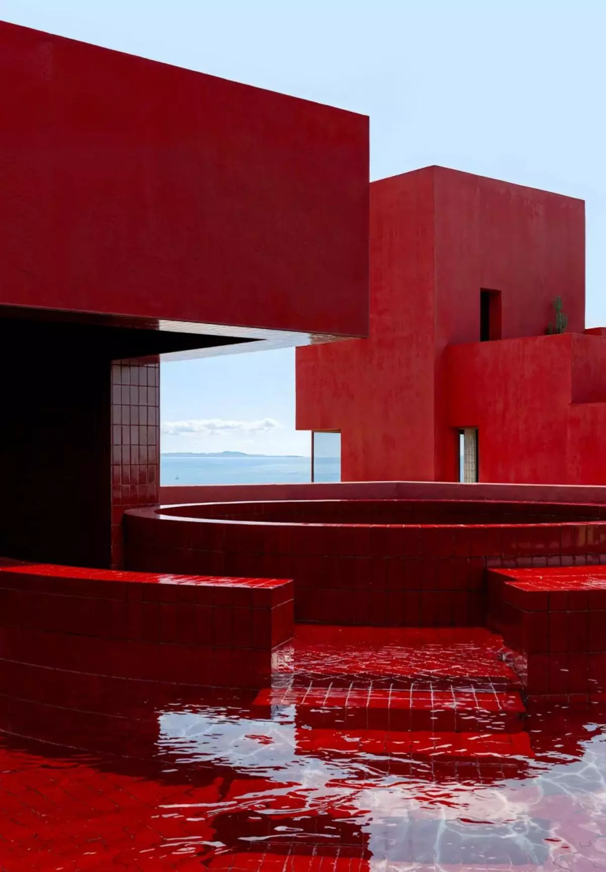 La Muralla Roja de Calp se "cuela" en el 10º aniversario de Netflix
