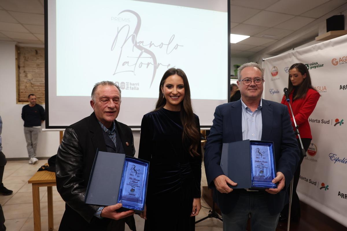 Pere Borrego y Guillermo Serrano, con María Estela