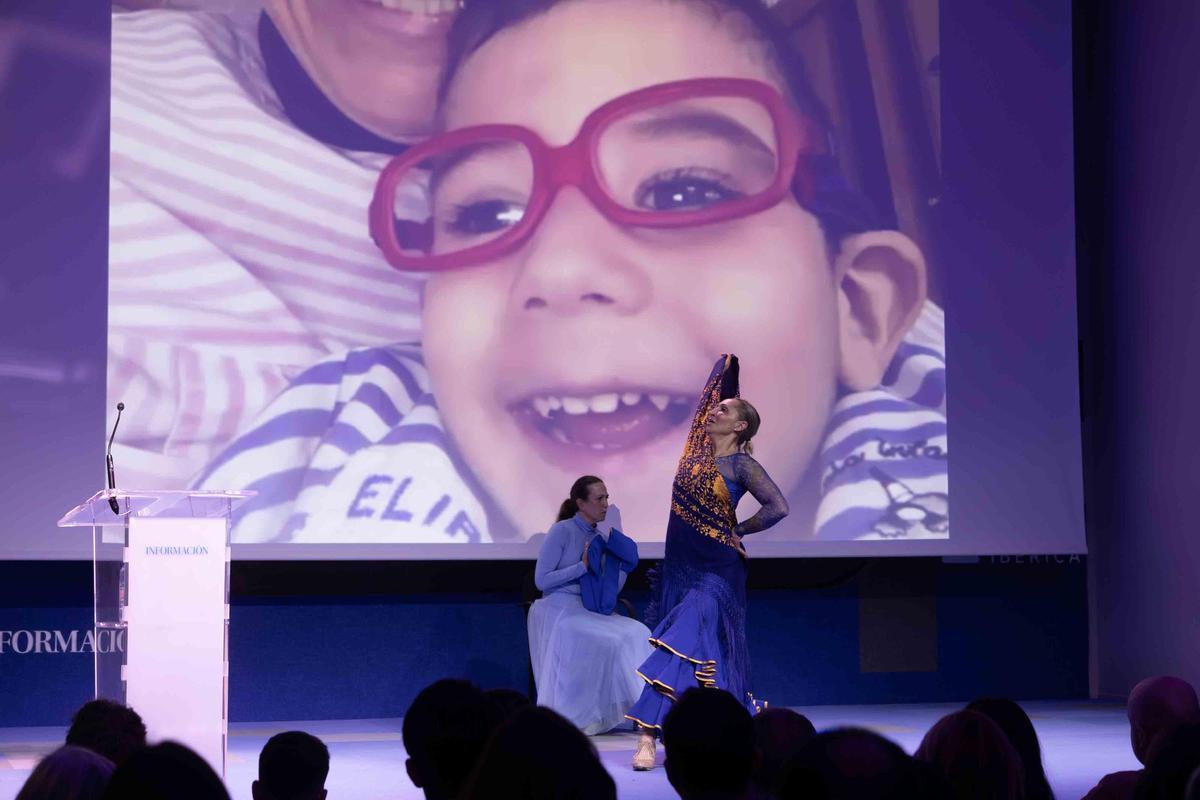 El recuerdo de Elías reúne en Alicante a quienes acompañaron su vida