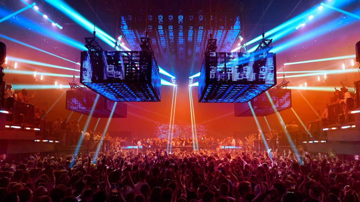 Una de las fiestas de UNVRS este verano.