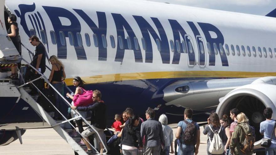 El pla del Govern per l&#039;aeroport: demanar una rebaixa de taxes a AENA i evitar la marxa de Ryanair