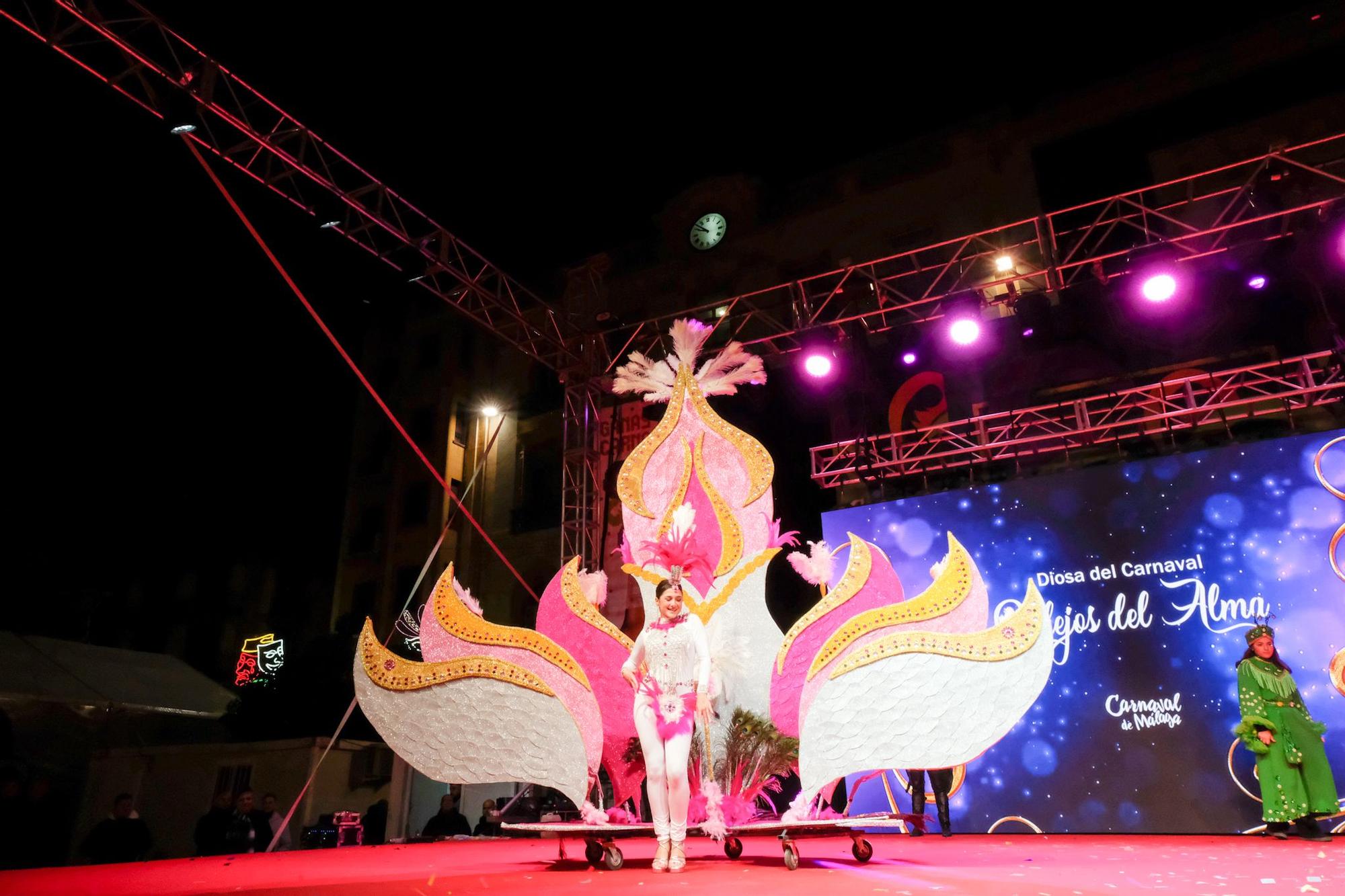 El Carnaval toma la calle con el pregón de Paqui Prieto