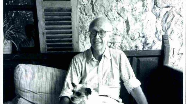 Curtis Roosevelt, nieto del presidente estadounidense, en su casa de Deià en 1996.