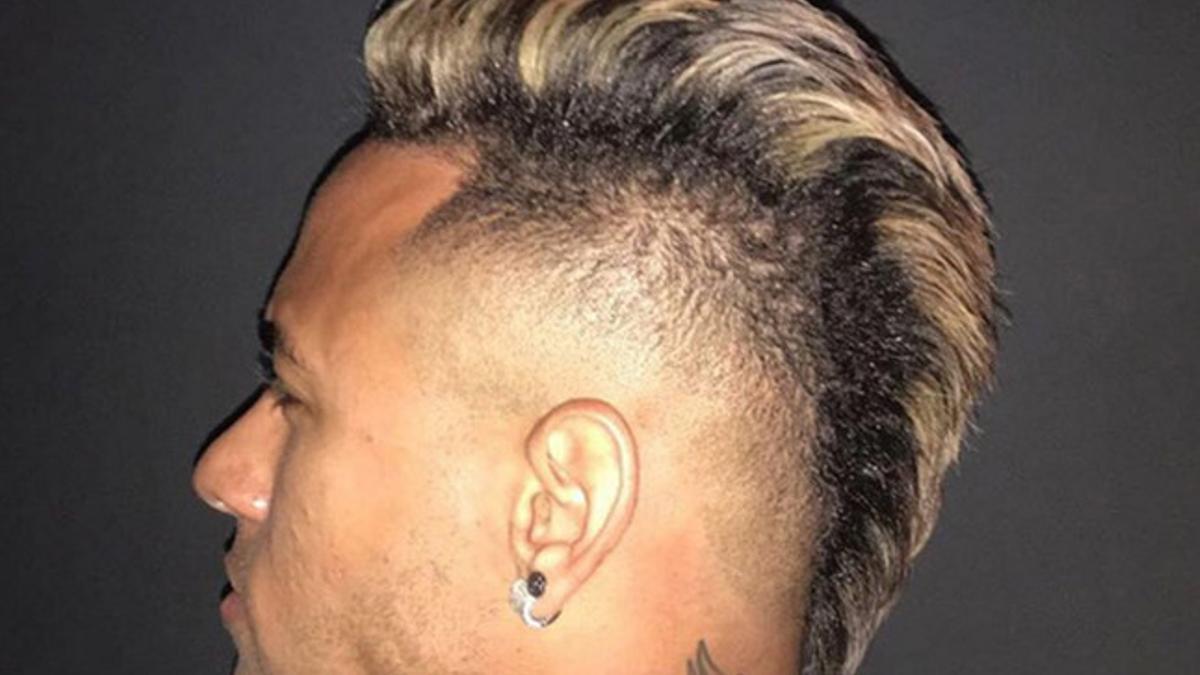 Neymar luce el peinado del Mohicano