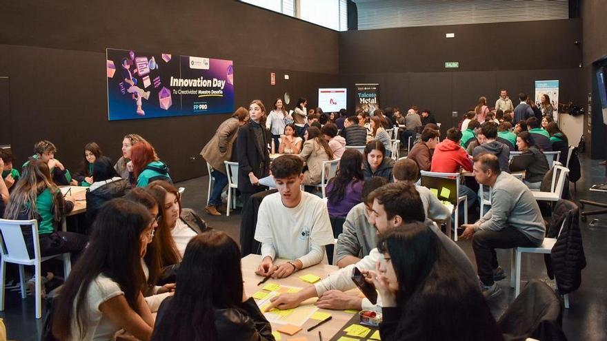 Un centenar de estudiantes participa en una nueva edición del Innovation Day de Fempa