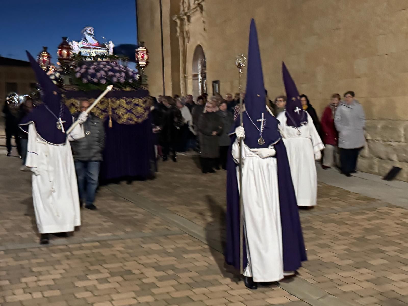 GALERÍA| Dolor junto al Ecce Homo en Fuentesaúco