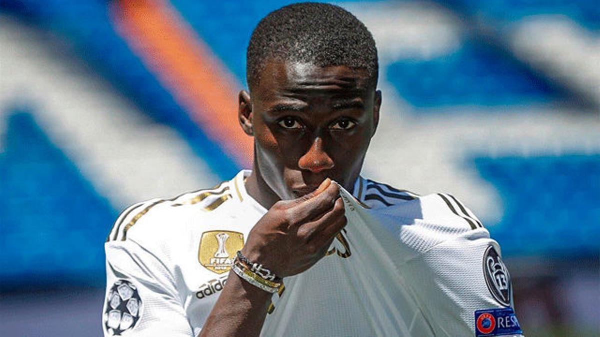 Mendy, sobre el once: "El entrenador decidirá"