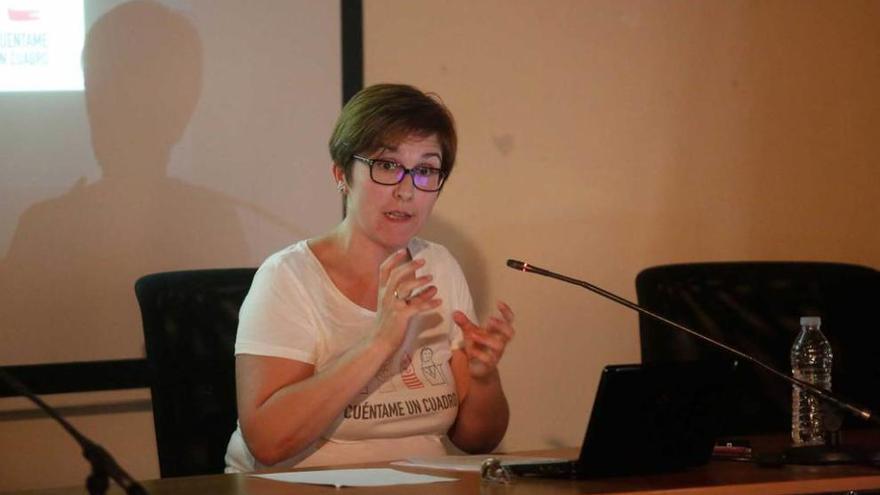 Patricia Pérez durante la conferencia que ofreció el miércoles en el Valdecarzana.