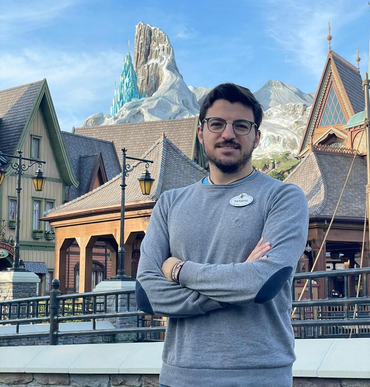 Pasqual Sebastià en la nueva área World of Frozen en el parque de Disneyland de Hong Kong.