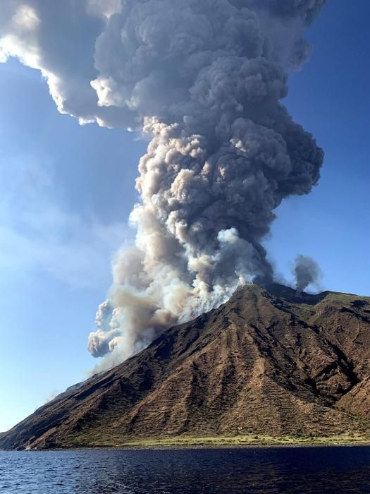 La erupción del volcán Estrómboli