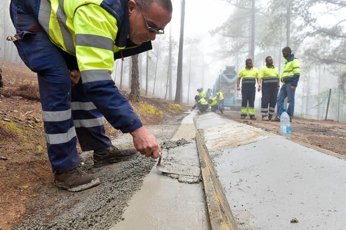 Obras en la carretera al área recreativa y zona ...