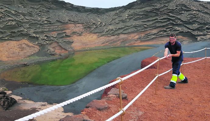 Los Clicos desde el mirador de El Golfo