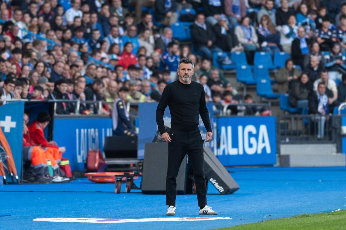 Iván Ania durante el Deportivo La Coruña-Córdoba CF.