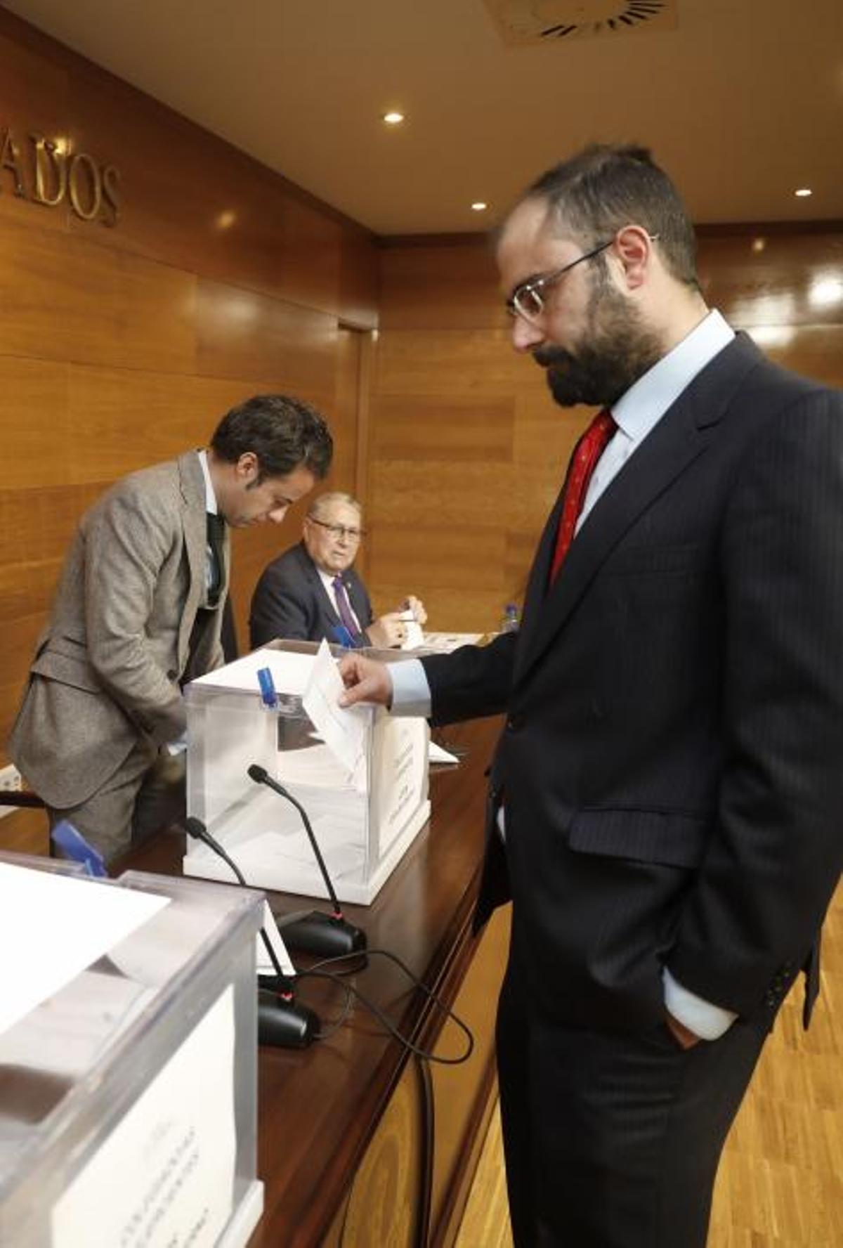 Elecciones a Decano del Colegio de Abogados Elecciones a Decano del Colegio de Abogados
