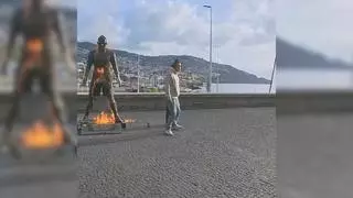 ¡Queman la estatua de Cristiano Ronaldo en Portugal!