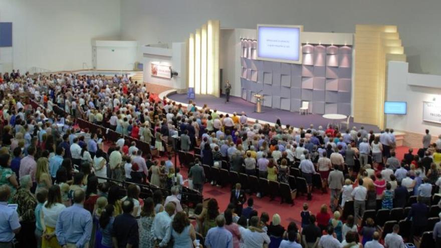 Miles de personas acudieron a la primera asamblea en Benidorm