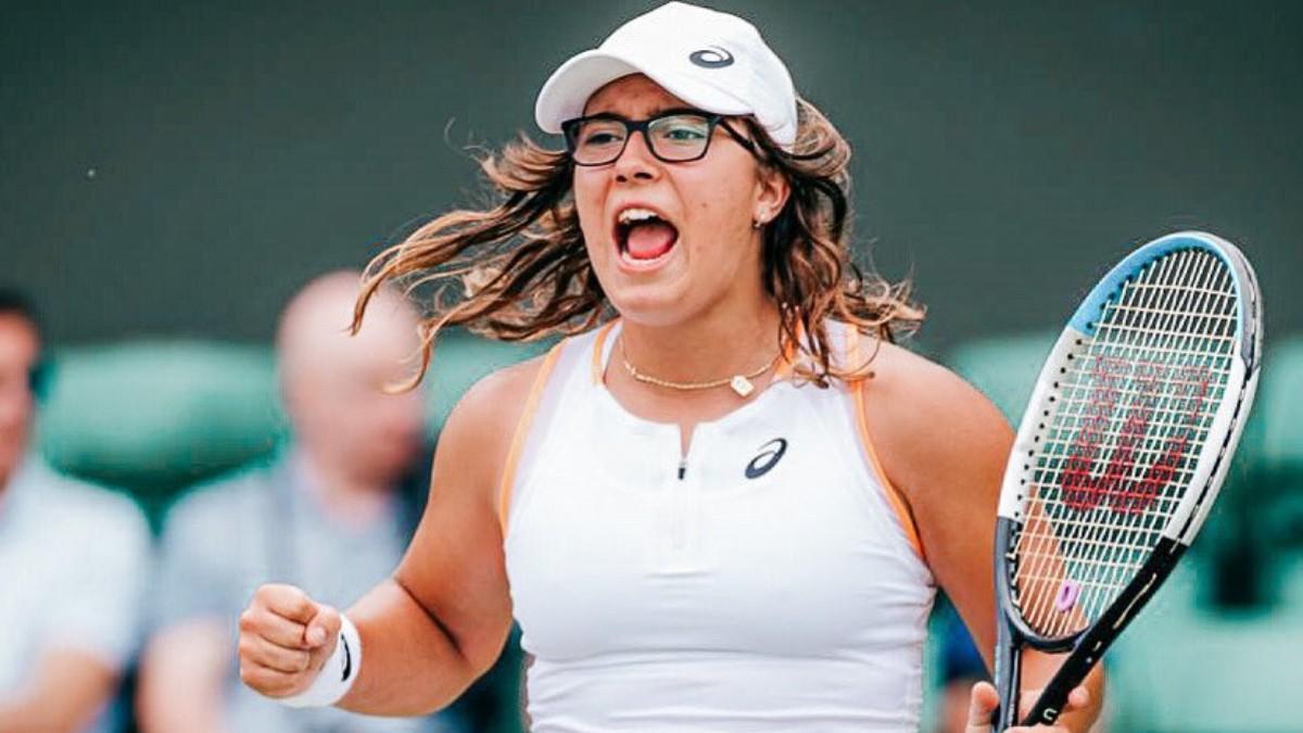 Mintegi, celebrando un punto en Wimbledon