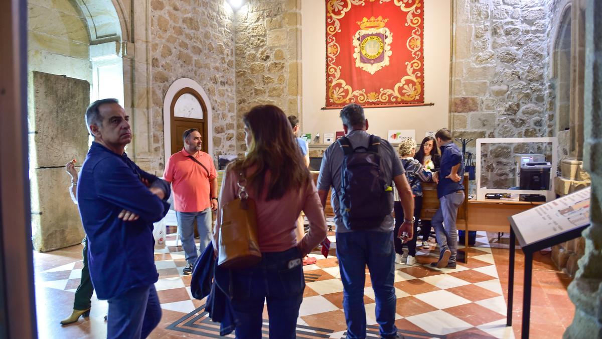 Los portugueses tiran del turismo extranjero en Plasencia por Semana Santa.